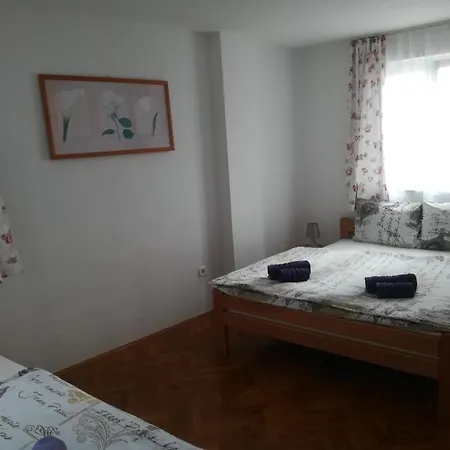 Apartment And Sidro
