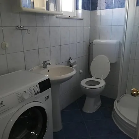And Sidro Apartment Petrcane